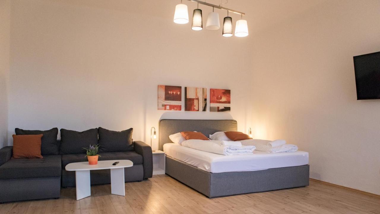 Roomy 2Br Apt. Near Akh -Perfect For Longstays Vienna Esterno foto