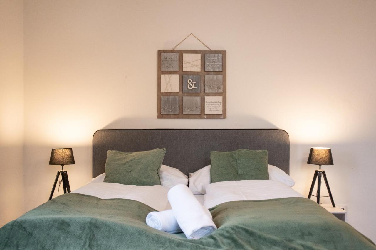 Roomy 2Br Apt. Near Akh -Perfect For Longstays Vienna Esterno foto